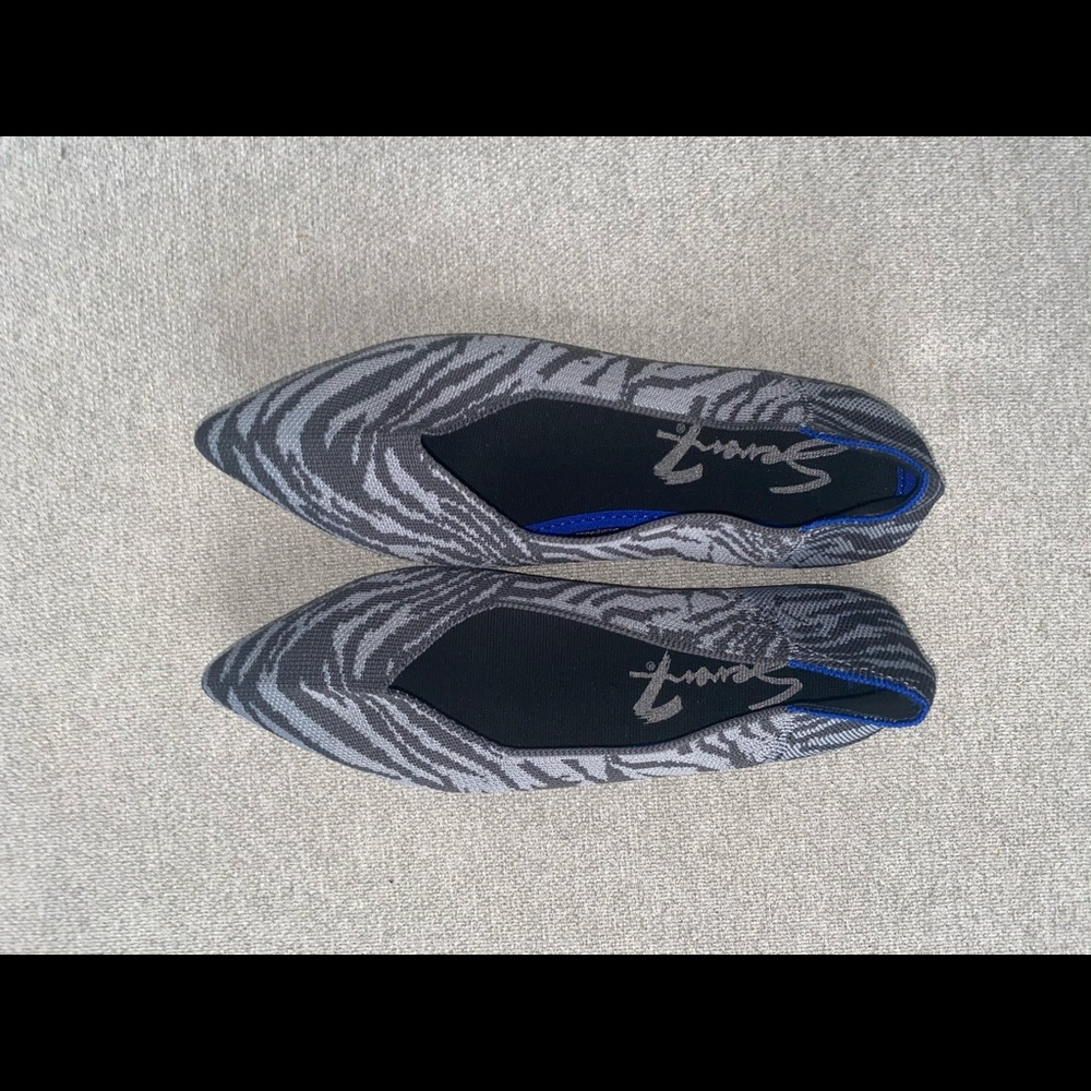 Seven7 Elsa Point Toe Zebra Pattern Flats